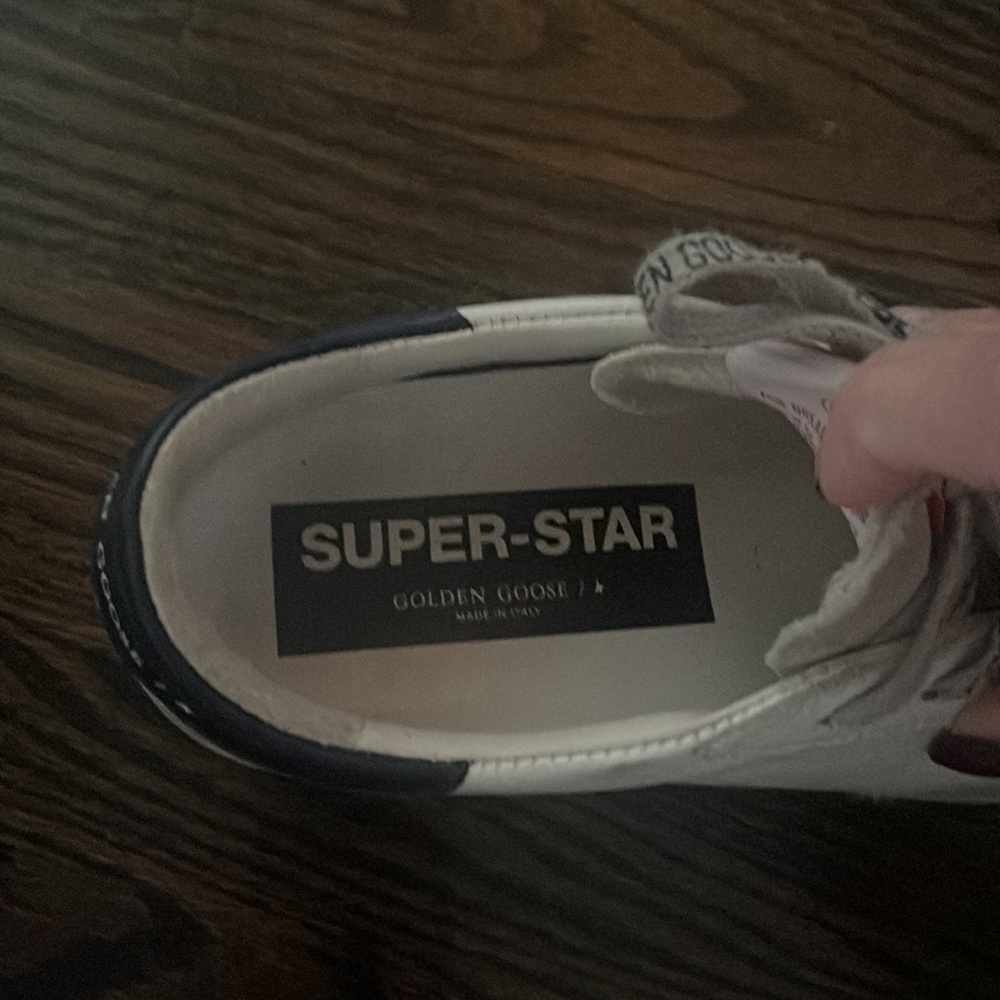 Super Star golden goose kept in great condition! - Picture 4 of 9